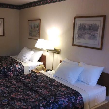 Americas Best Value Inn Marion Nc Esterno foto