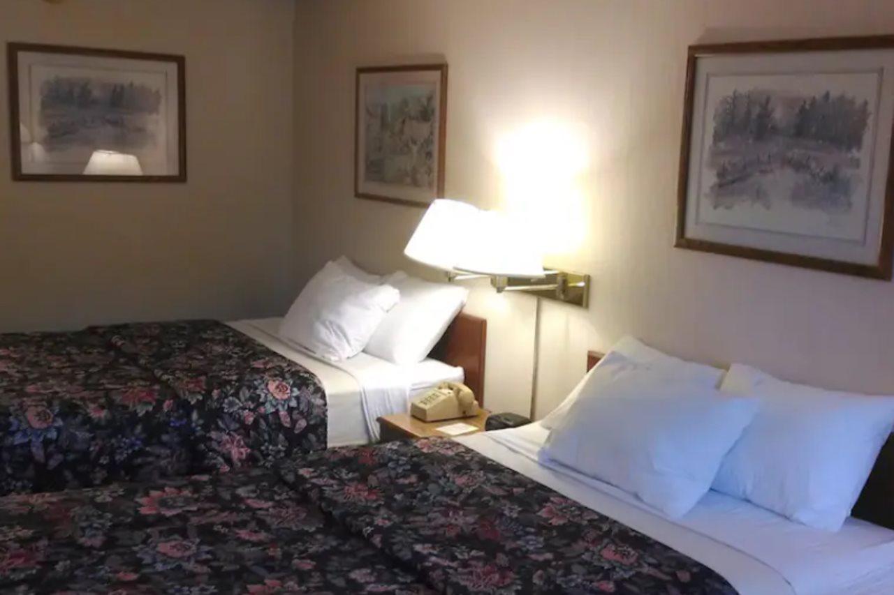 Americas Best Value Inn Marion Nc Esterno foto